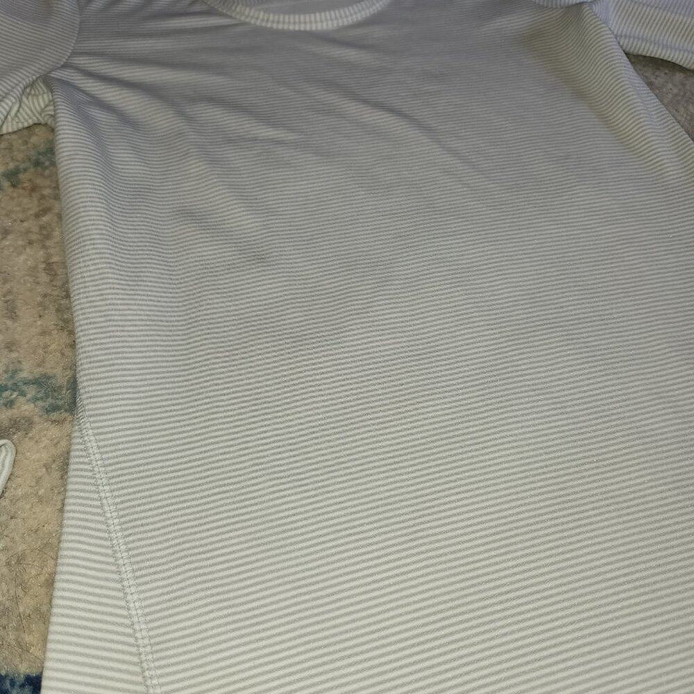 Athleta Active Longsleeve Striped Top || XS || EUC - Picture 5 of 11